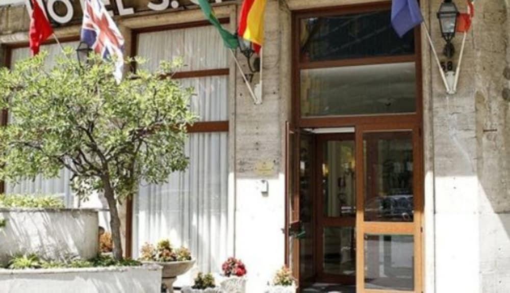 Gh Hotel San Giusto Rome Bagian luar foto