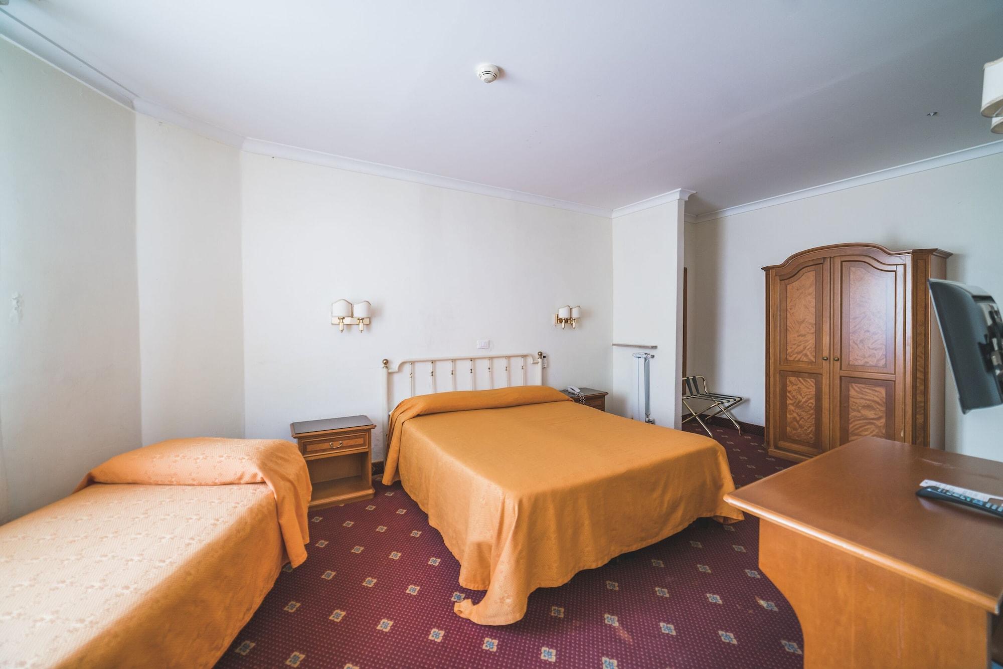 Gh Hotel San Giusto Rome Bagian luar foto