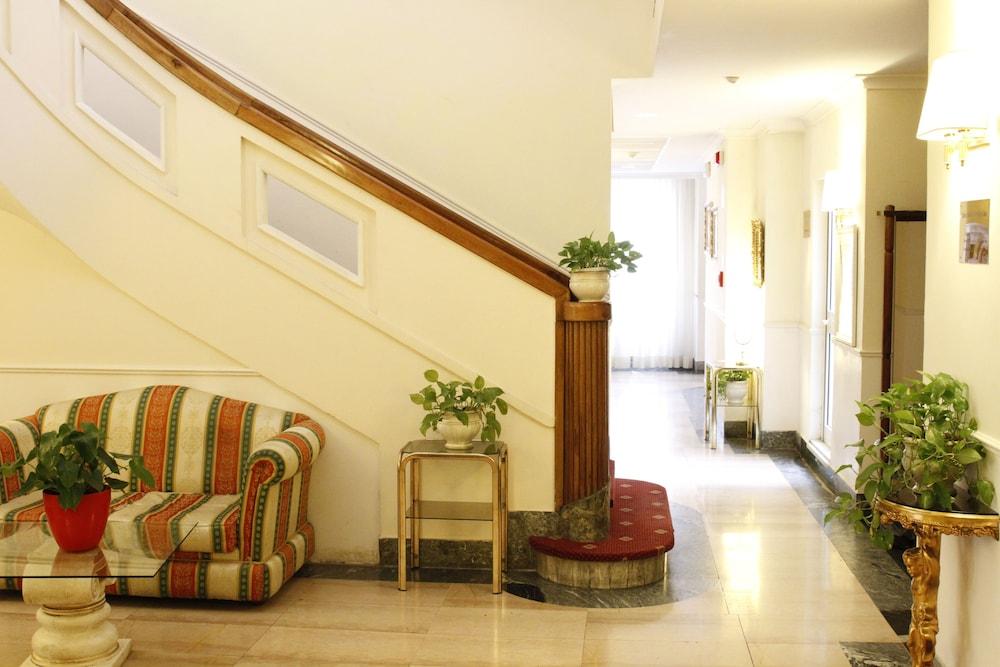 Gh Hotel San Giusto Rome Bagian luar foto