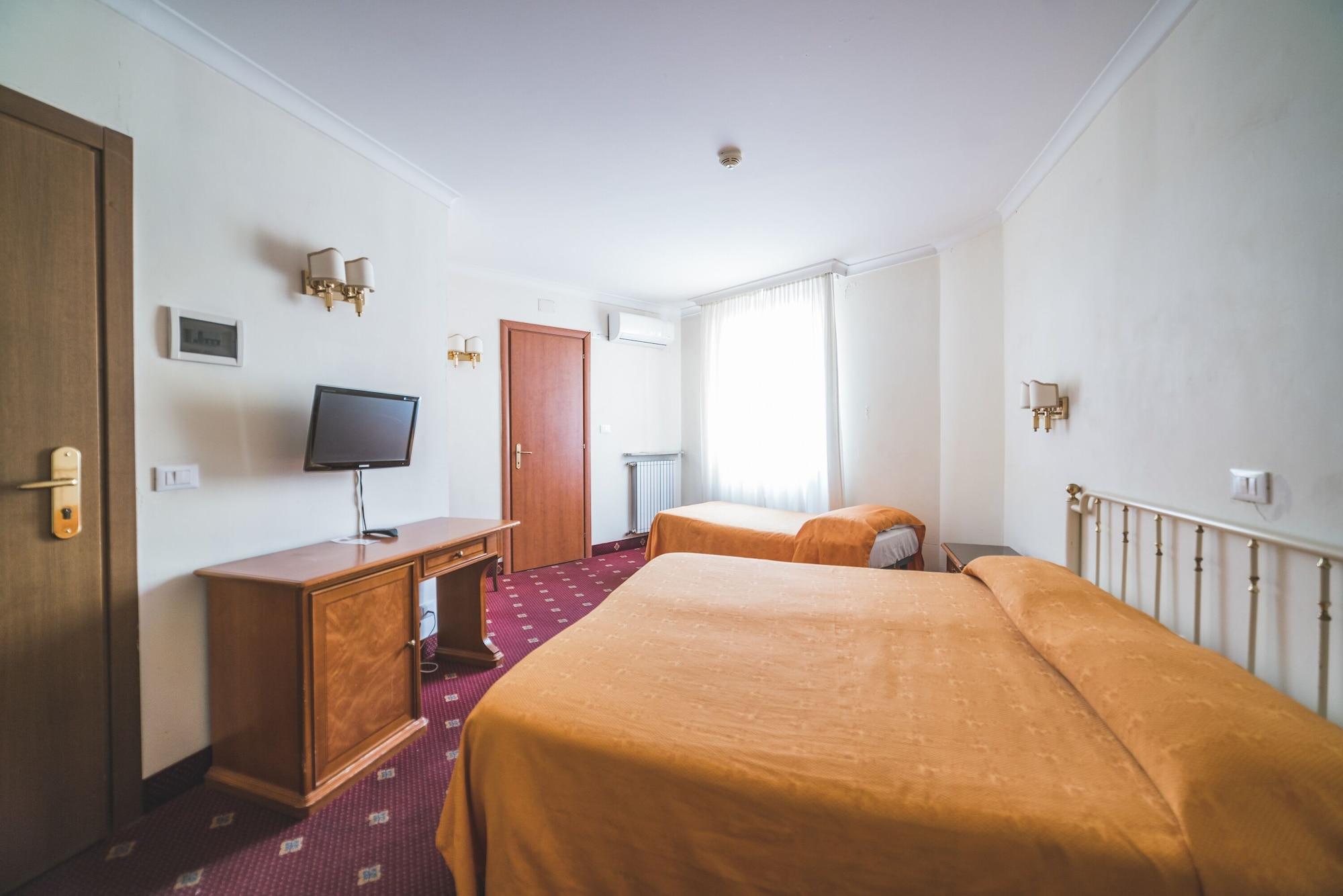Gh Hotel San Giusto Rome Bagian luar foto
