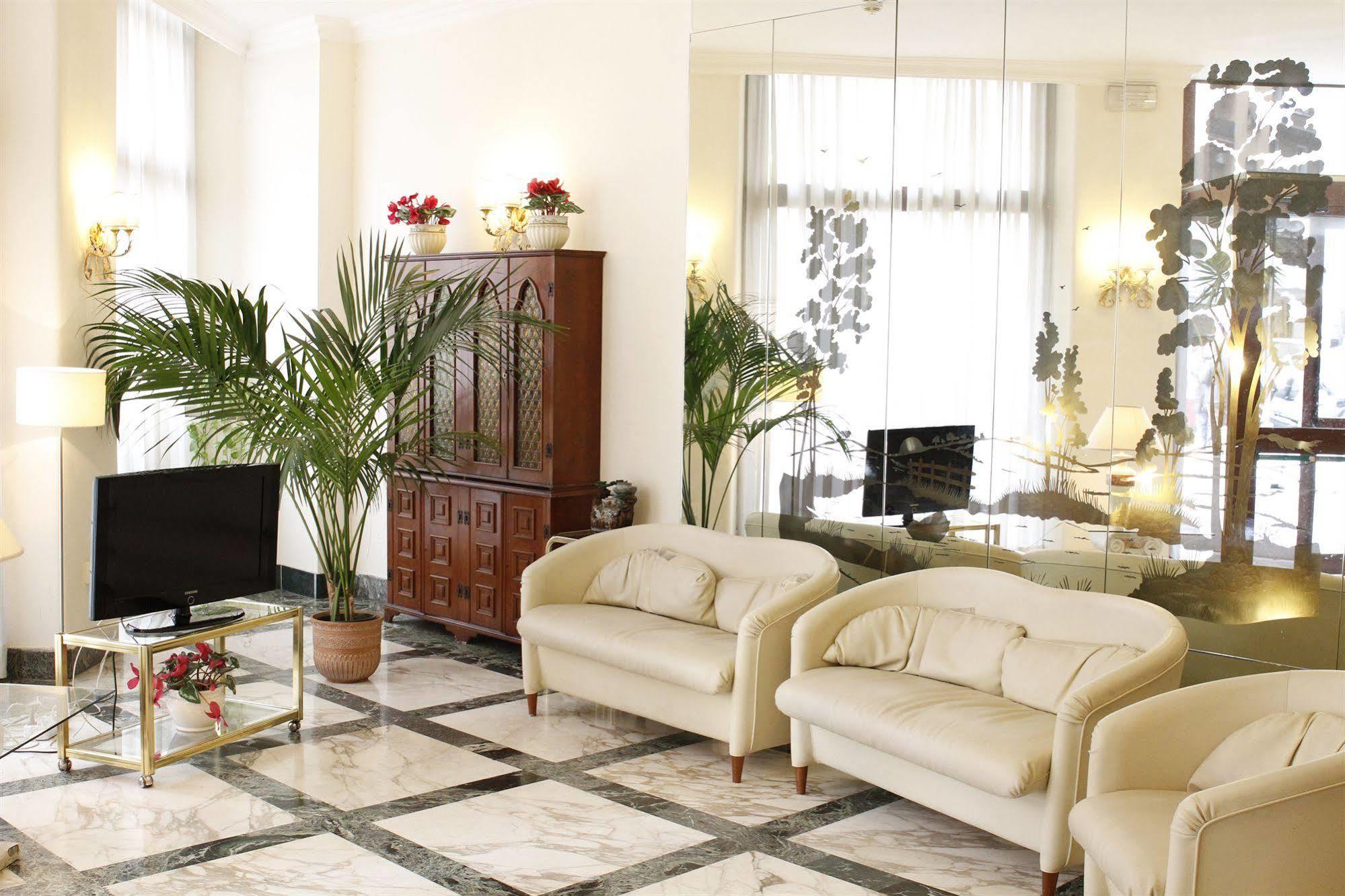 Gh Hotel San Giusto Rome Bagian luar foto